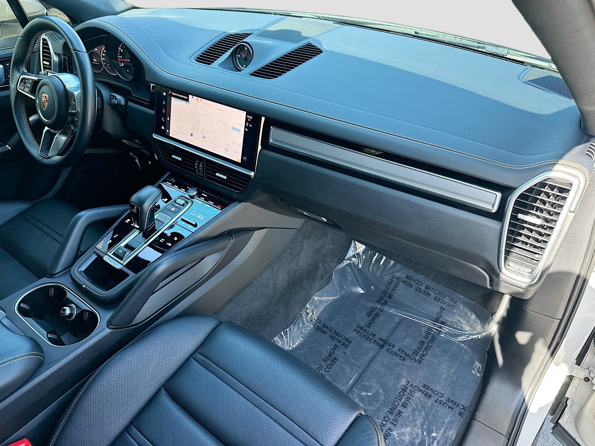 2022 Porsche Cayenne Platinum Edition photo 32