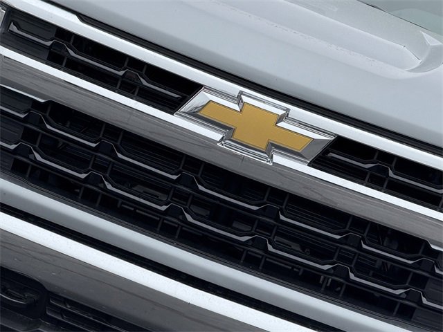 2026 Chevrolet Silverado 1500 LT photo 3