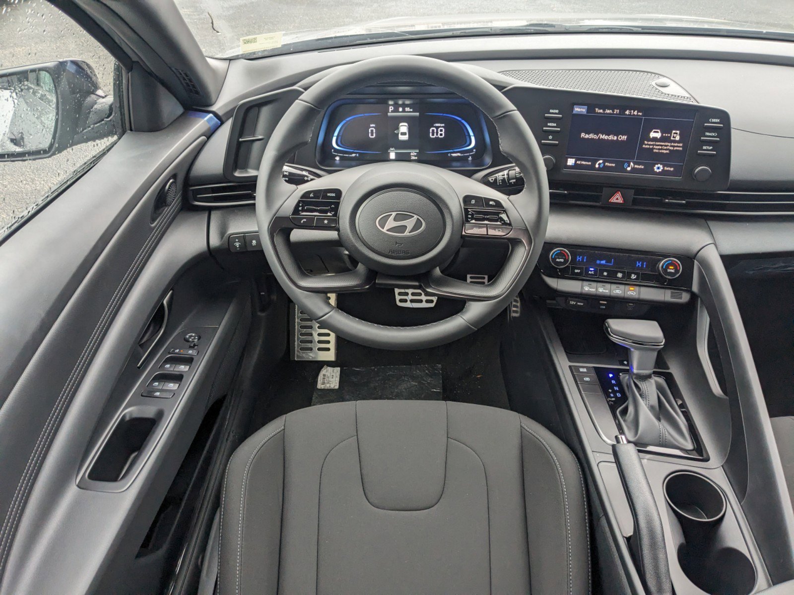 2025 Hyundai Elantra SEL Sport photo 14