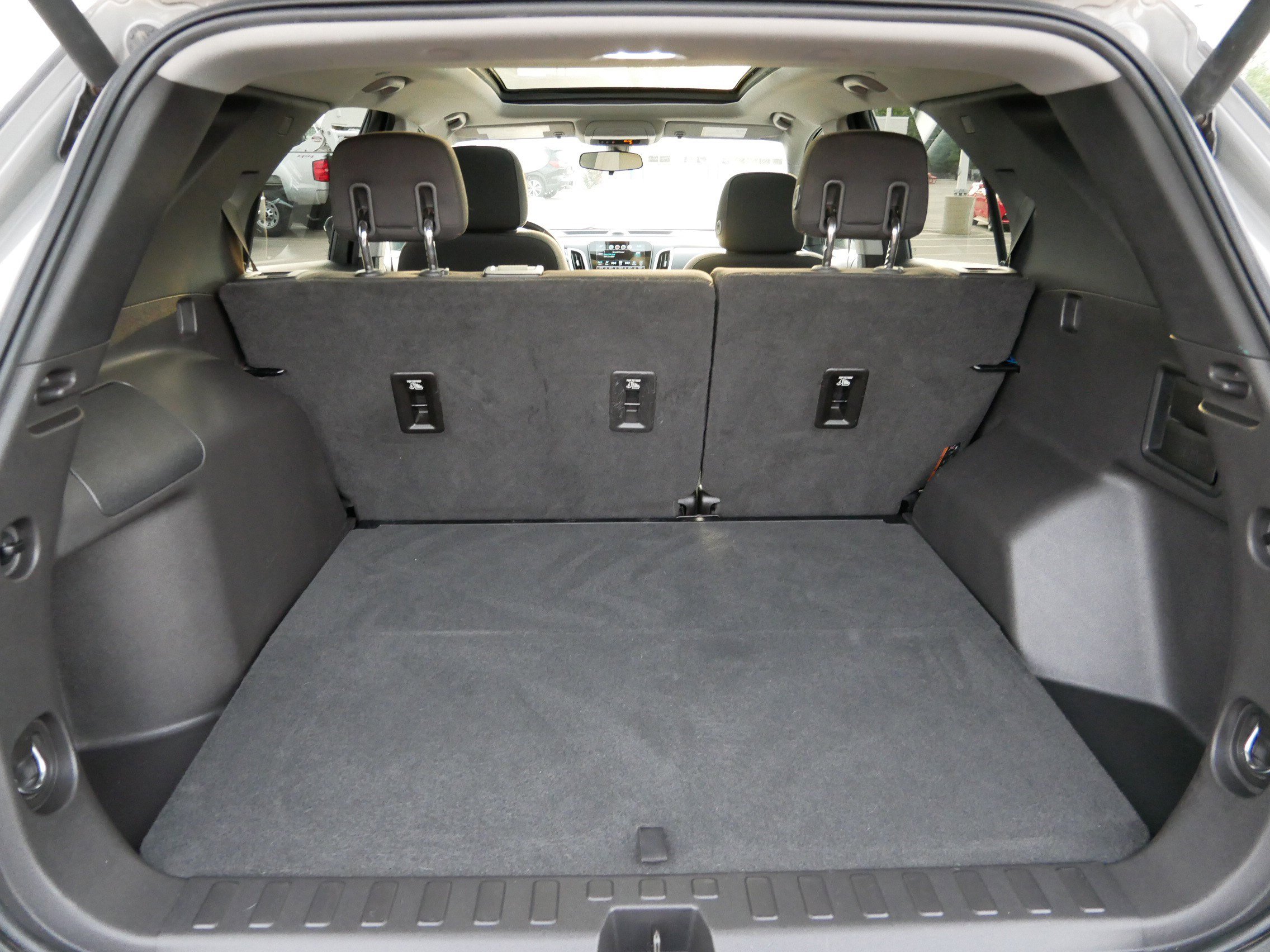 2018 Chevrolet Equinox LT photo 18