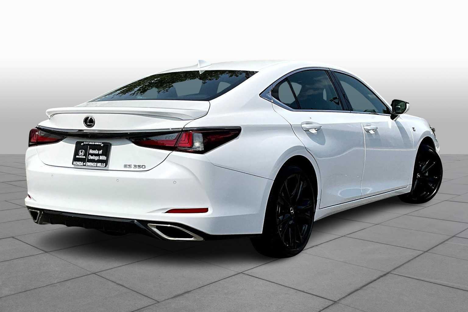 2022 Lexus ES F SPORT Handling photo 12
