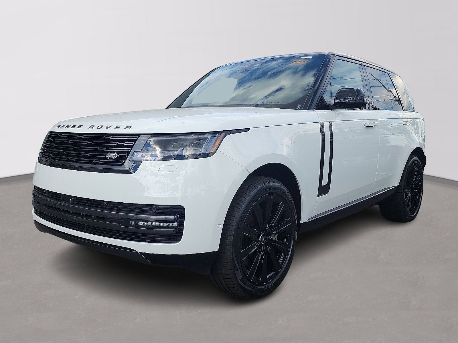 2025 Land Rover Range Rover SE's photo