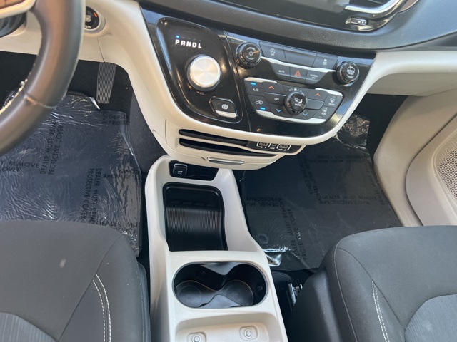 2022 Chrysler Voyager LX photo 15