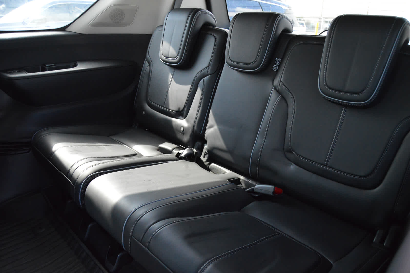 2025 Infiniti QX80 Sensory photo 21