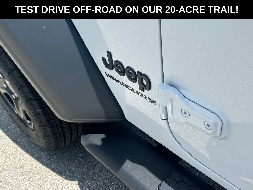 2025 Jeep Wrangler Sport photo 24