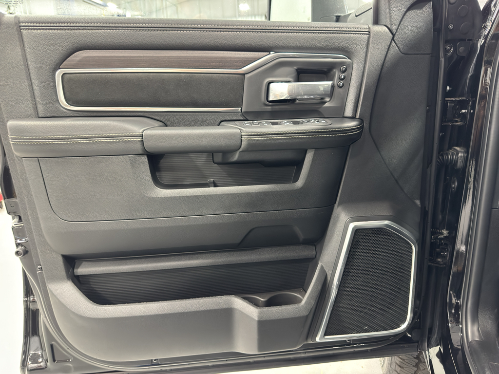 2025 Ram 2500 Laramie photo 20