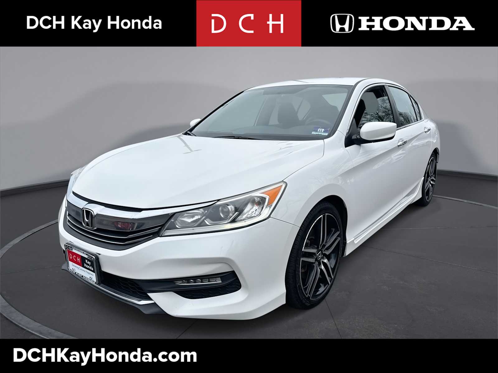 2017 Honda Accord Sport SE's photo