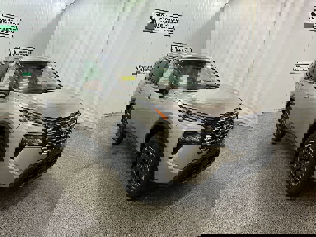 2026 Nissan Rogue SV's photo