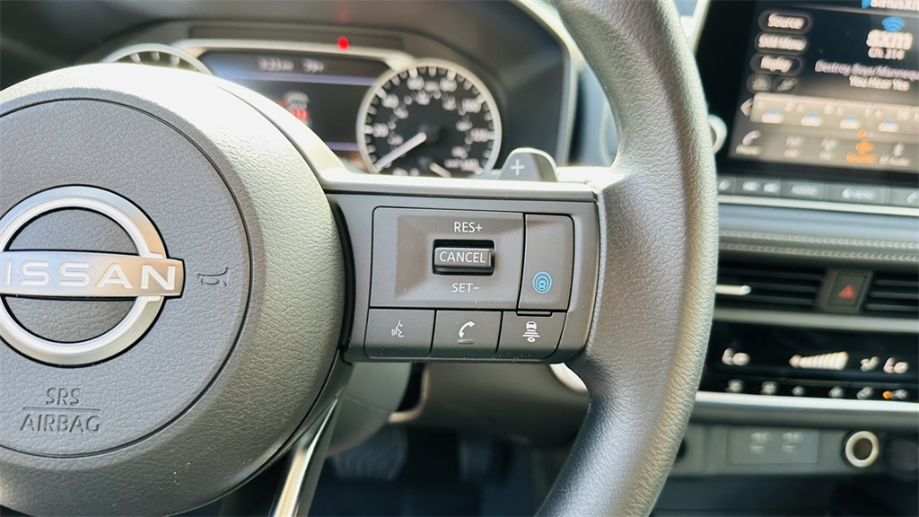 2026 Nissan Rogue S photo 18