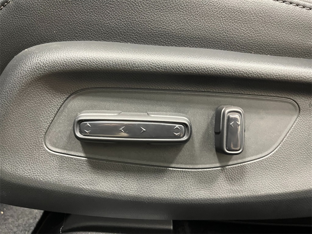 2026 Honda HR-V EX-L photo 14
