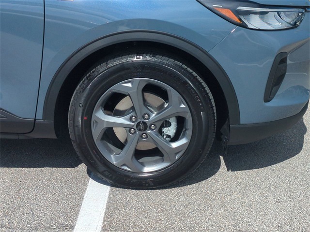 2025 Ford Escape ST-Line photo 10