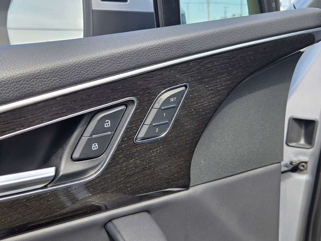 2022 Audi Q7 55 Premium Plus photo 22