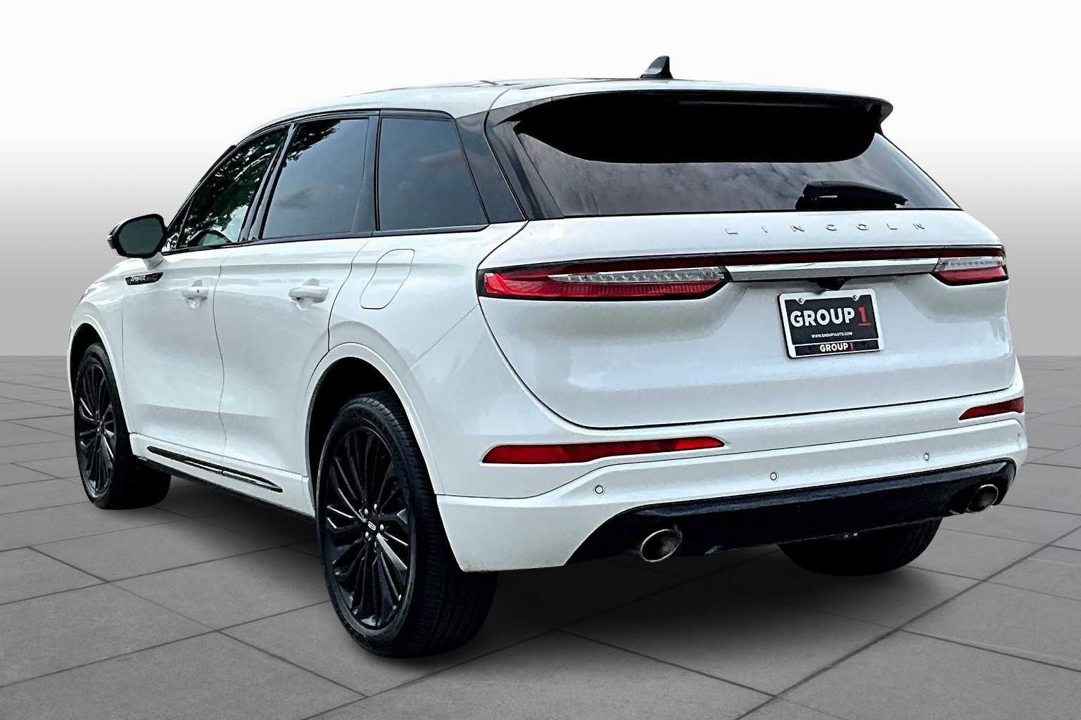 2023 Lincoln Corsair Standard photo 10