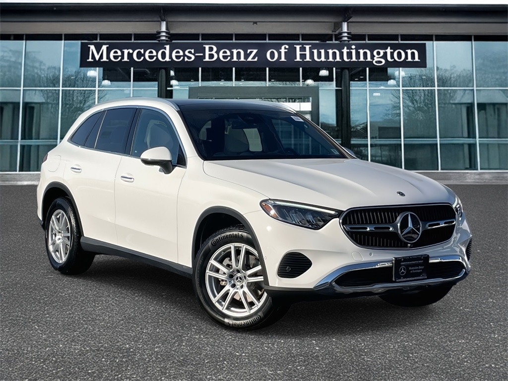 2023 Mercedes-Benz GLC GLC 300's photo