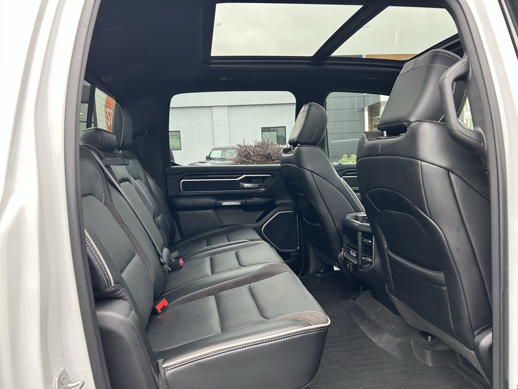 2024 Ram 1500 Laramie photo 34