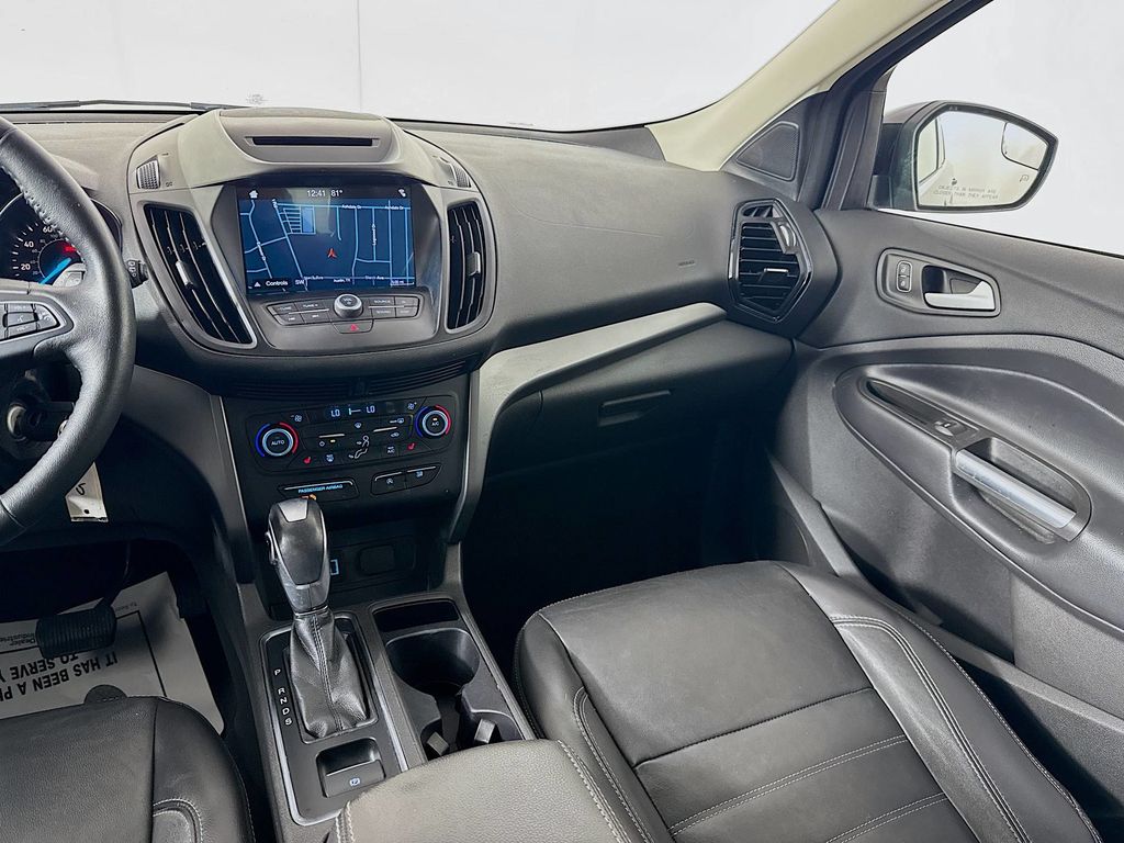 2018 Ford Escape SEL photo 26