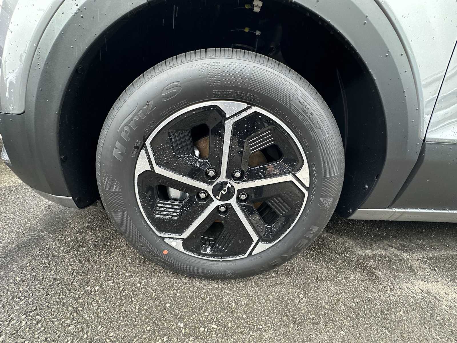2025 Kia Niro EX photo 2