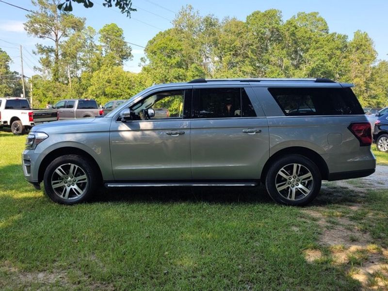 2023 Ford Expedition MAX Limited photo 4