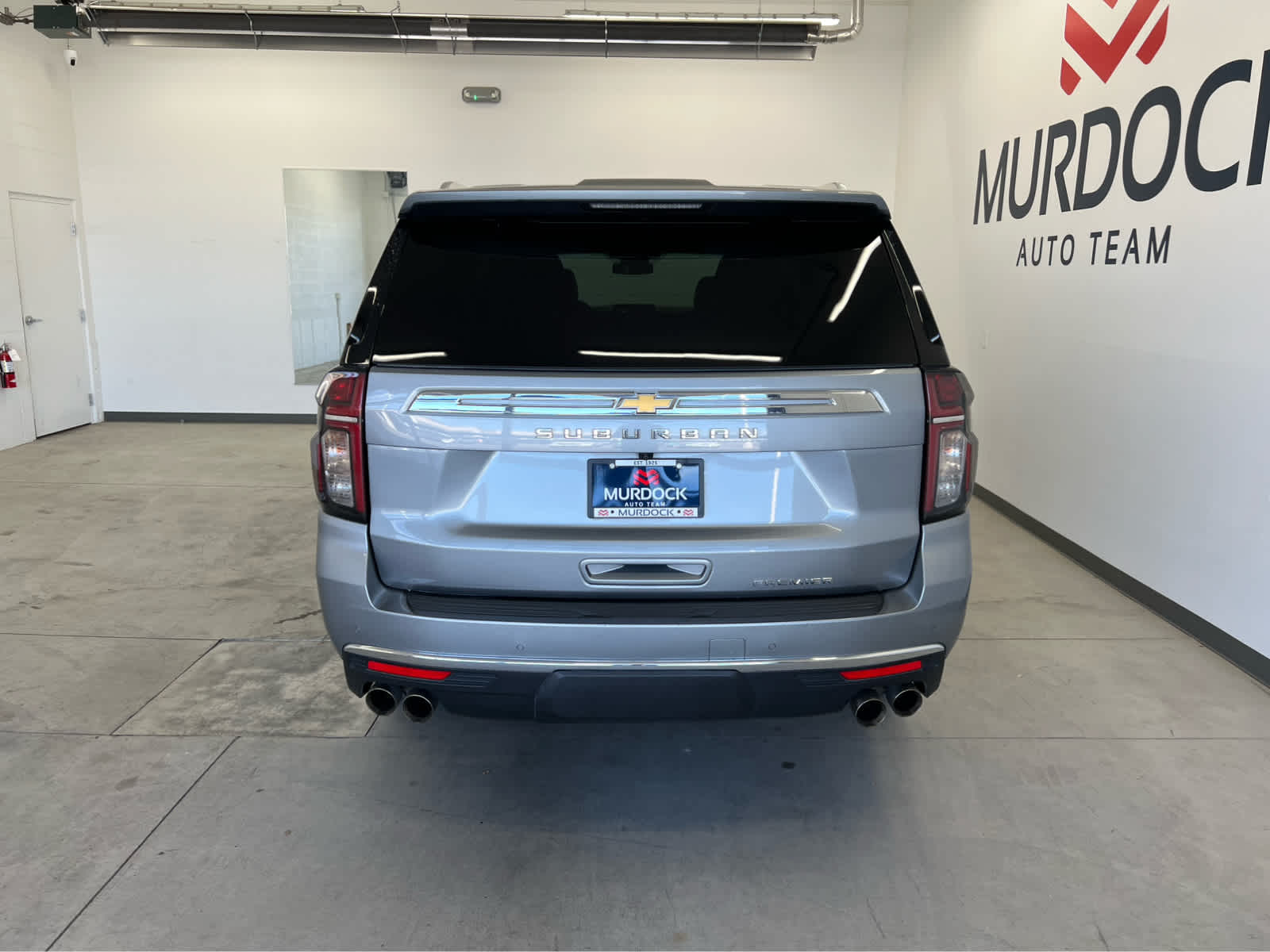 2023 Chevrolet Suburban Premier photo 3