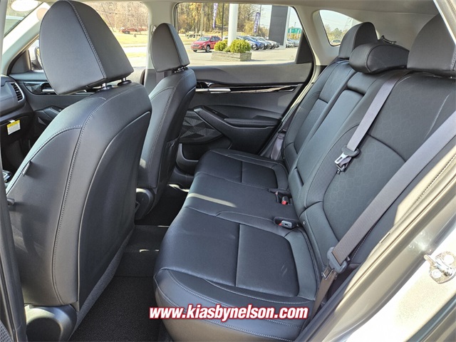 2026 Kia Seltos EX photo 3