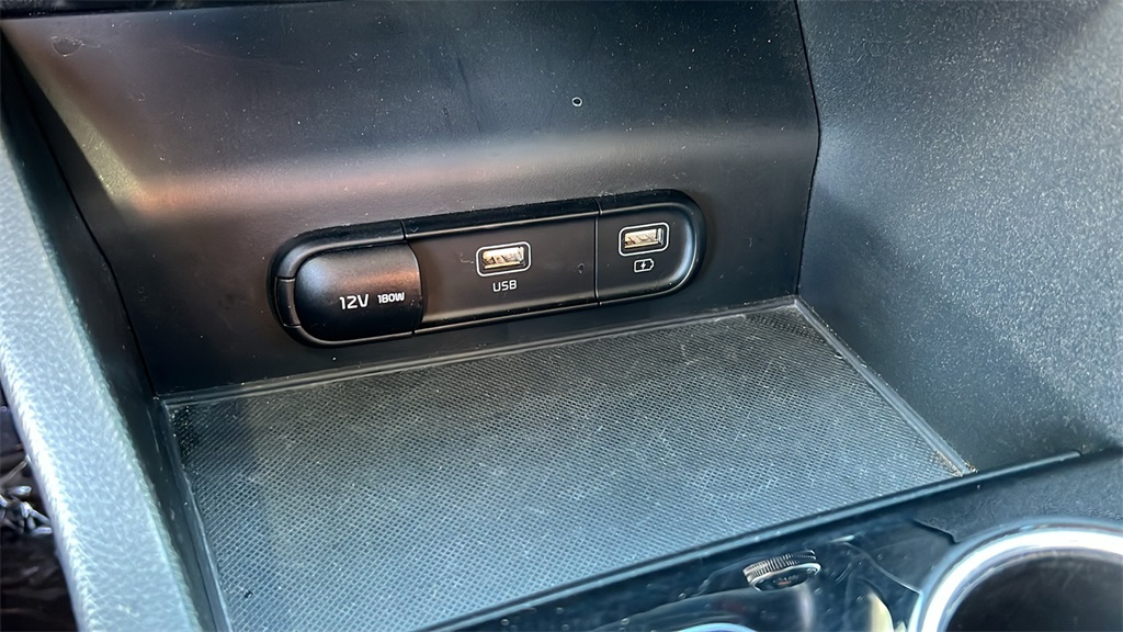 2024 Kia K5 EX photo 12