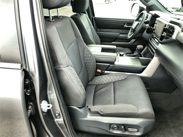 2025 Toyota Sequoia SR5 photo 14