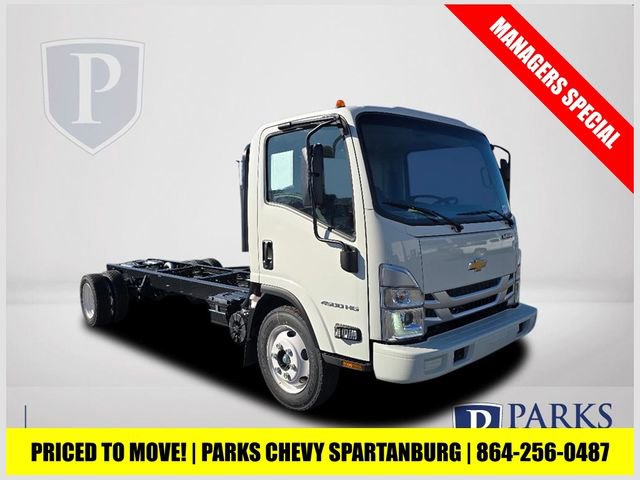 2025 Chevrolet Low Cab Forward Base's photo
