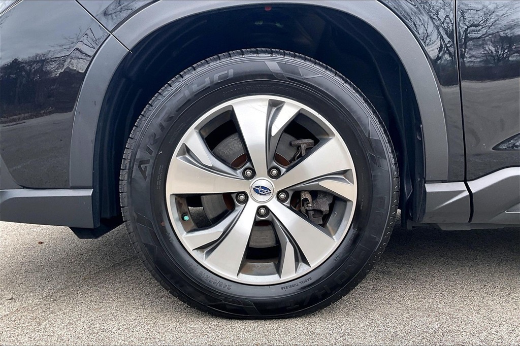 2023 Subaru Ascent Premium photo 3