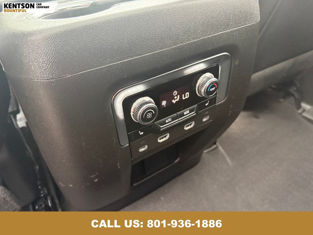 2024 Gmc Yukon Denali photo 33