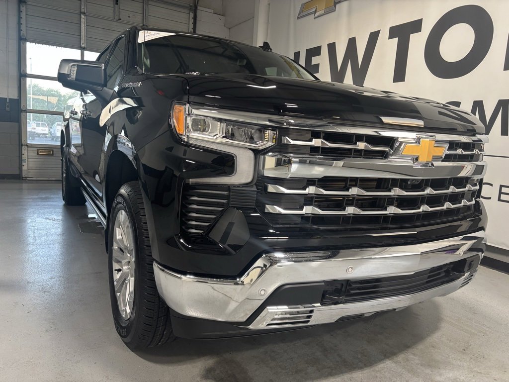 2025 Chevrolet Silverado 1500 LTZ photo 31