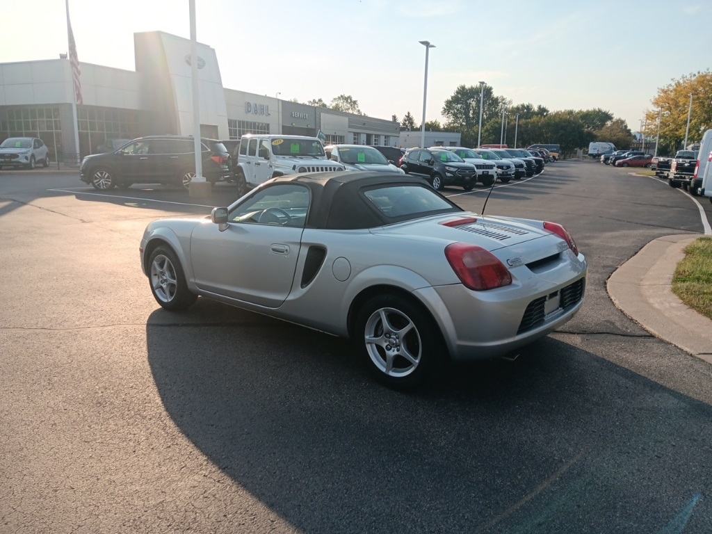 2000 Toyota MR2 Spyder Base photo 10