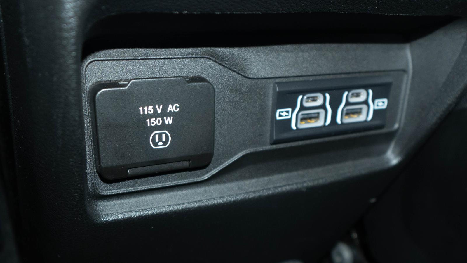 2023 Jeep Grand Cherokee L Summit Reserve photo 12