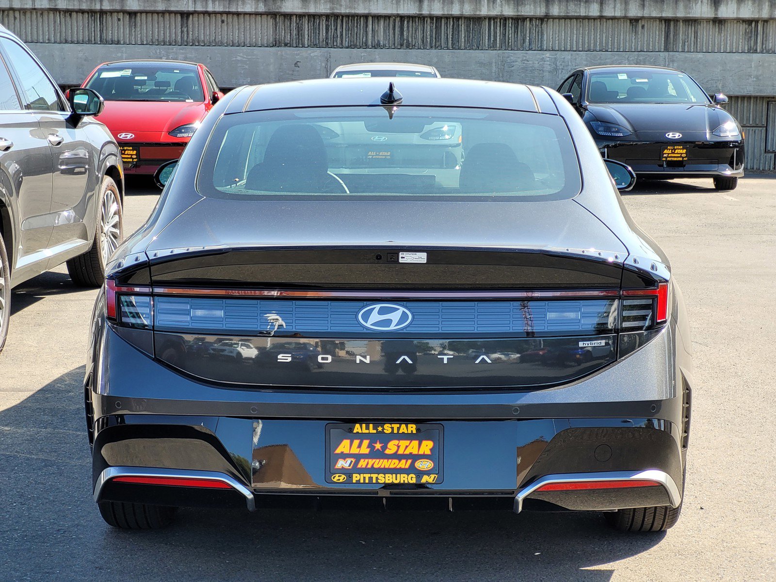 2025 Hyundai Sonata Hybrid Limited photo 4