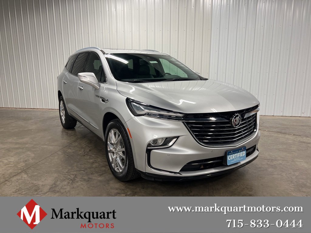 2022 Buick Enclave Essence's photo