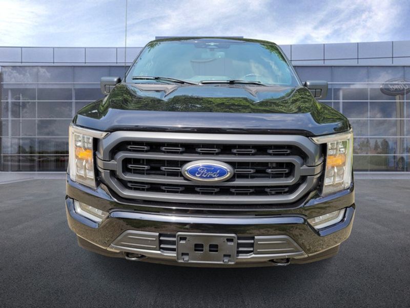 2023 Ford F-150 XLT photo 2