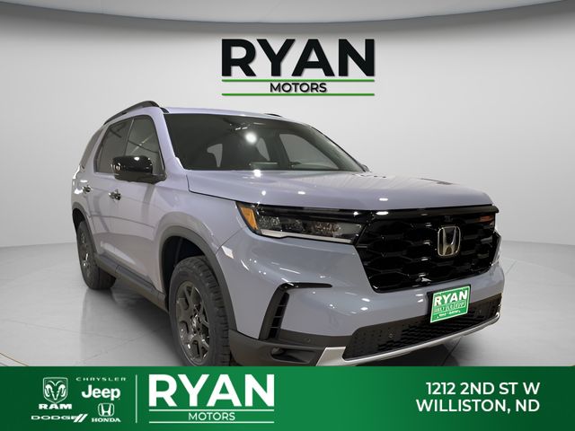 2025 Honda Pilot TrailSport's photo