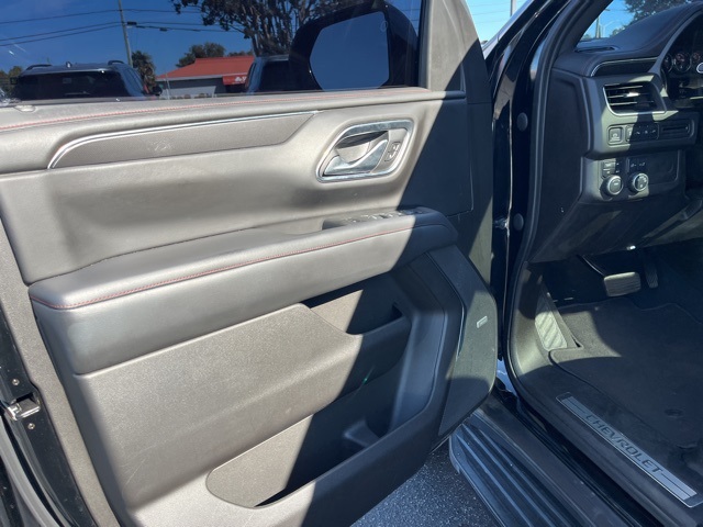 2021 Chevrolet Tahoe RST photo 3