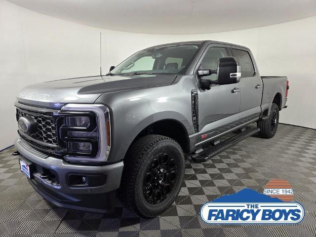 2025 Ford F-350 Super Duty Lariat's photo