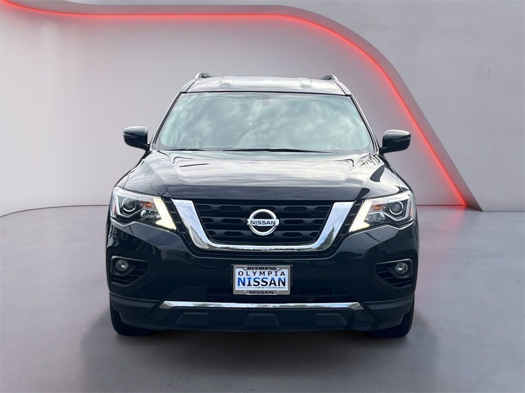 2018 Nissan Pathfinder SV photo 3