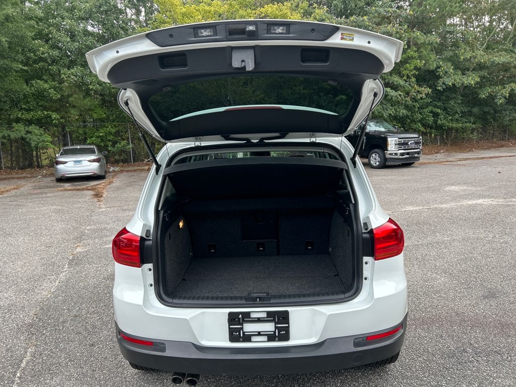 2017 Volkswagen Tiguan S photo 20