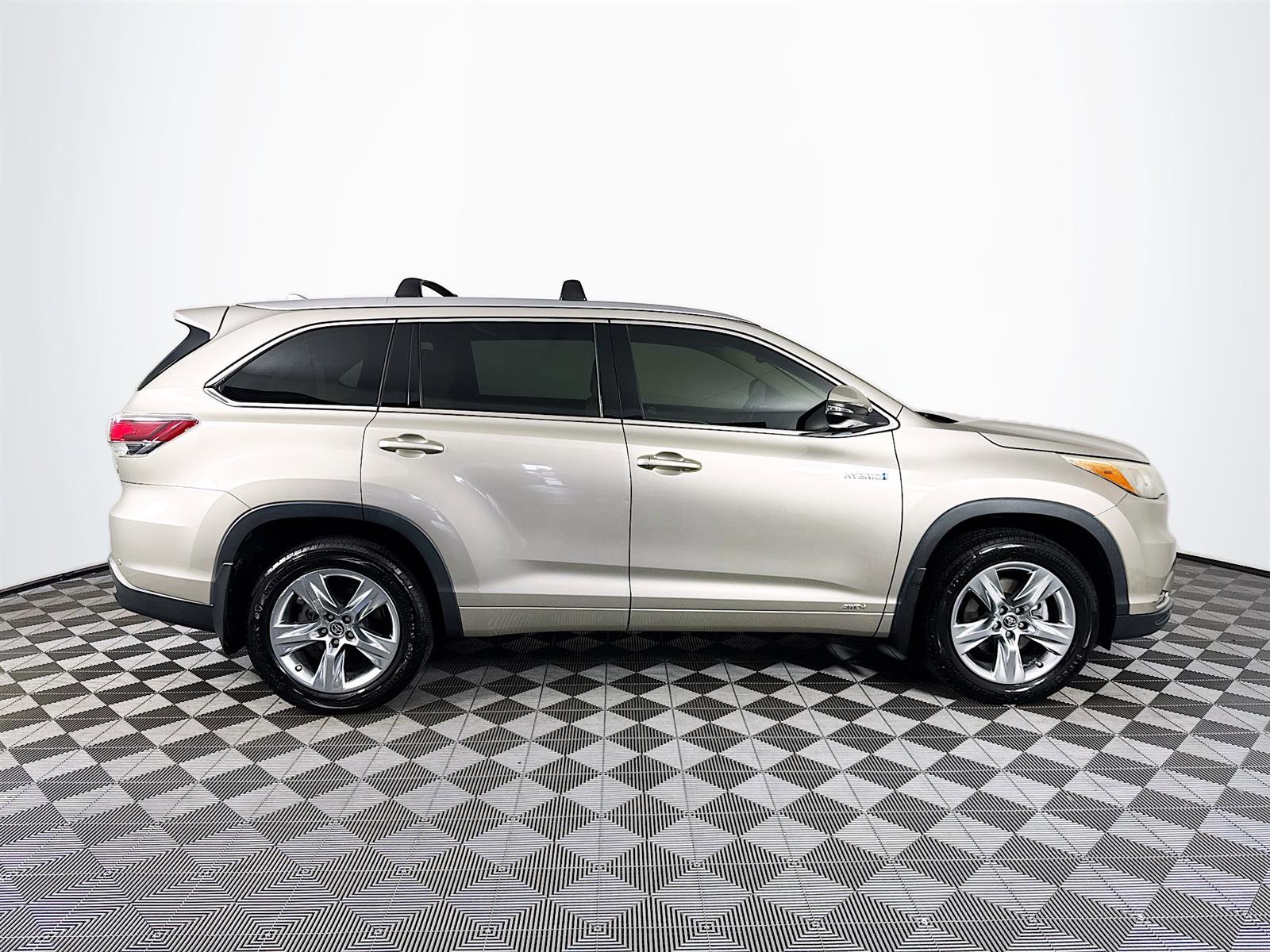 2016 Toyota Highlander Hybrid Platinum photo 4