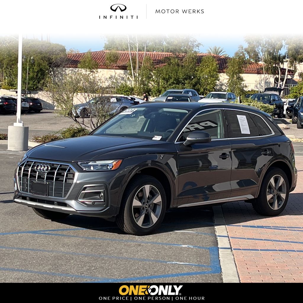 2023 Audi Q5 Premium Plus's photo