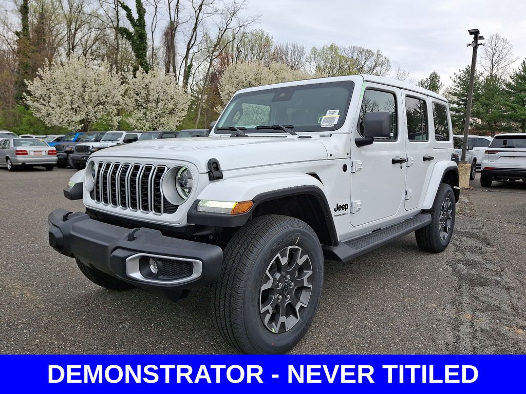 2025 Jeep Wrangler Sahara photo 2