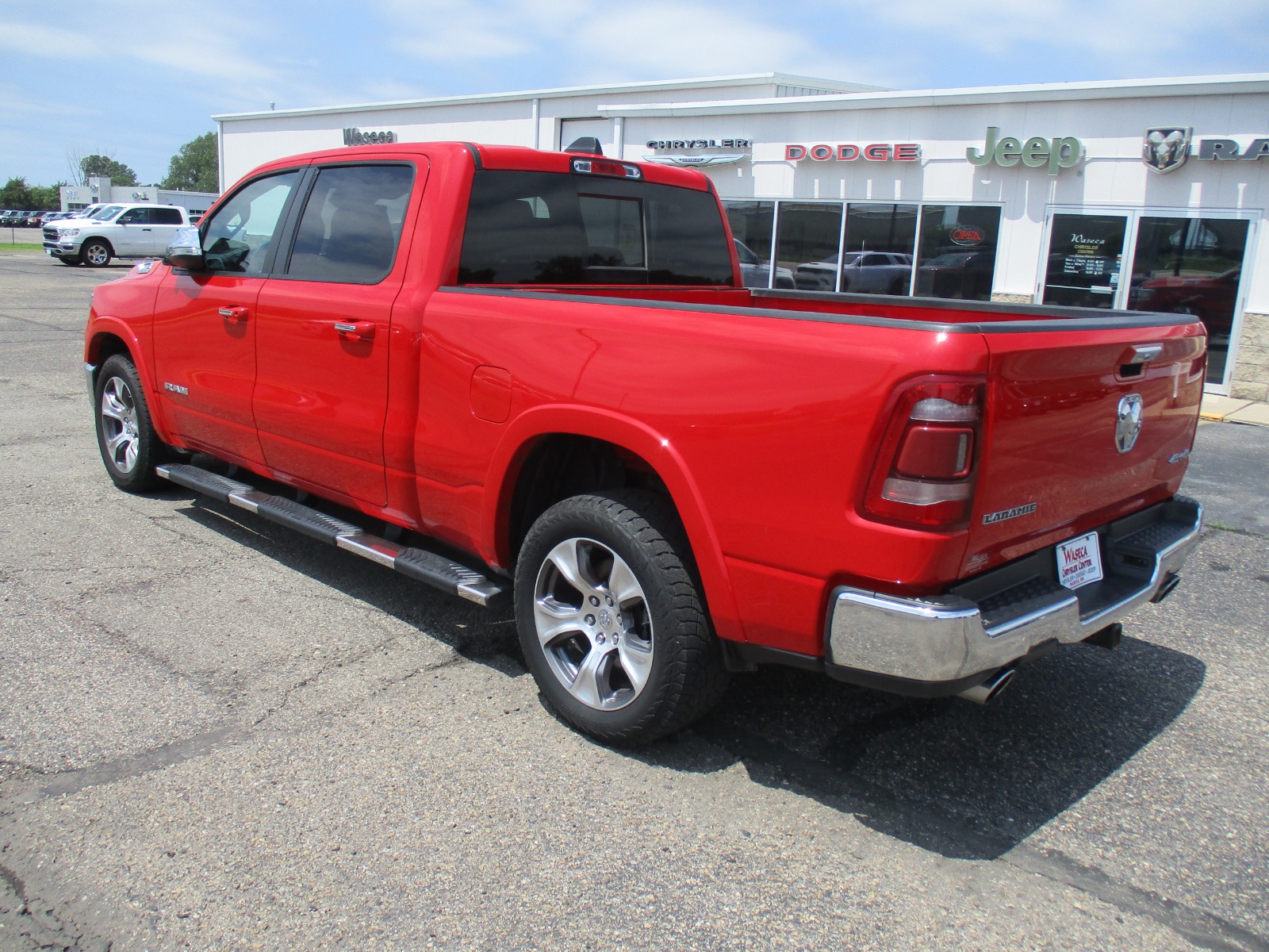 2021 Ram 1500 Laramie photo 3