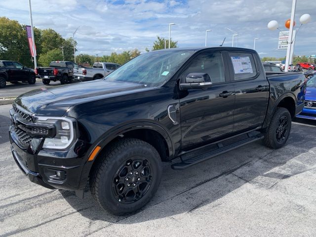 2025 Ford Ranger Lariat photo 3