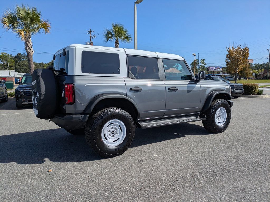2025 Ford Bronco Heritage First Edition photo 4