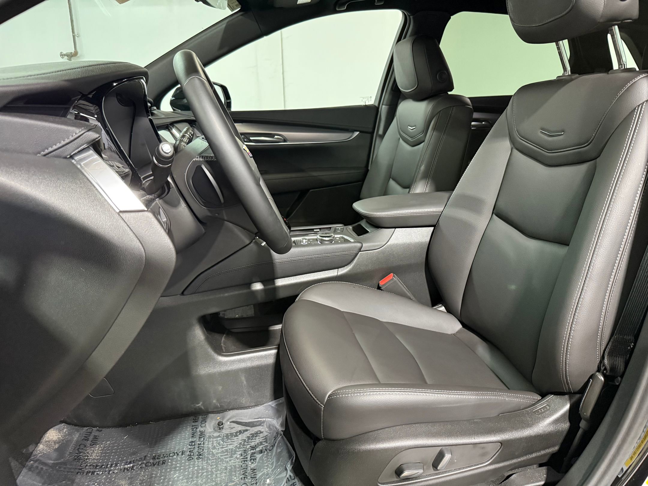2025 Cadillac XT5 Luxury photo 4