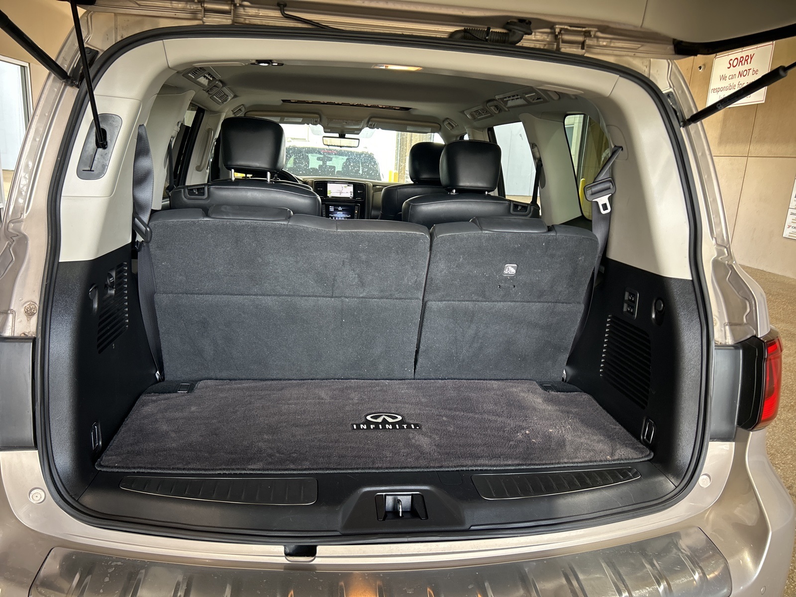 2021 Infiniti QX80 Luxe photo 44