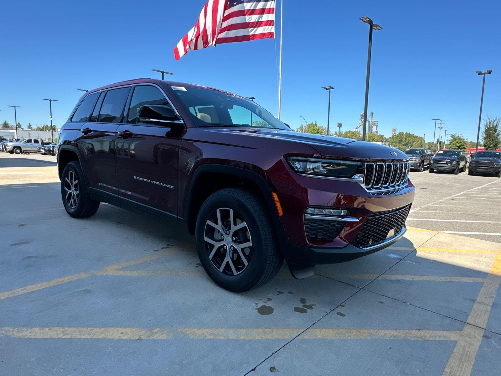 2025 Jeep Grand Cherokee Limited photo 3