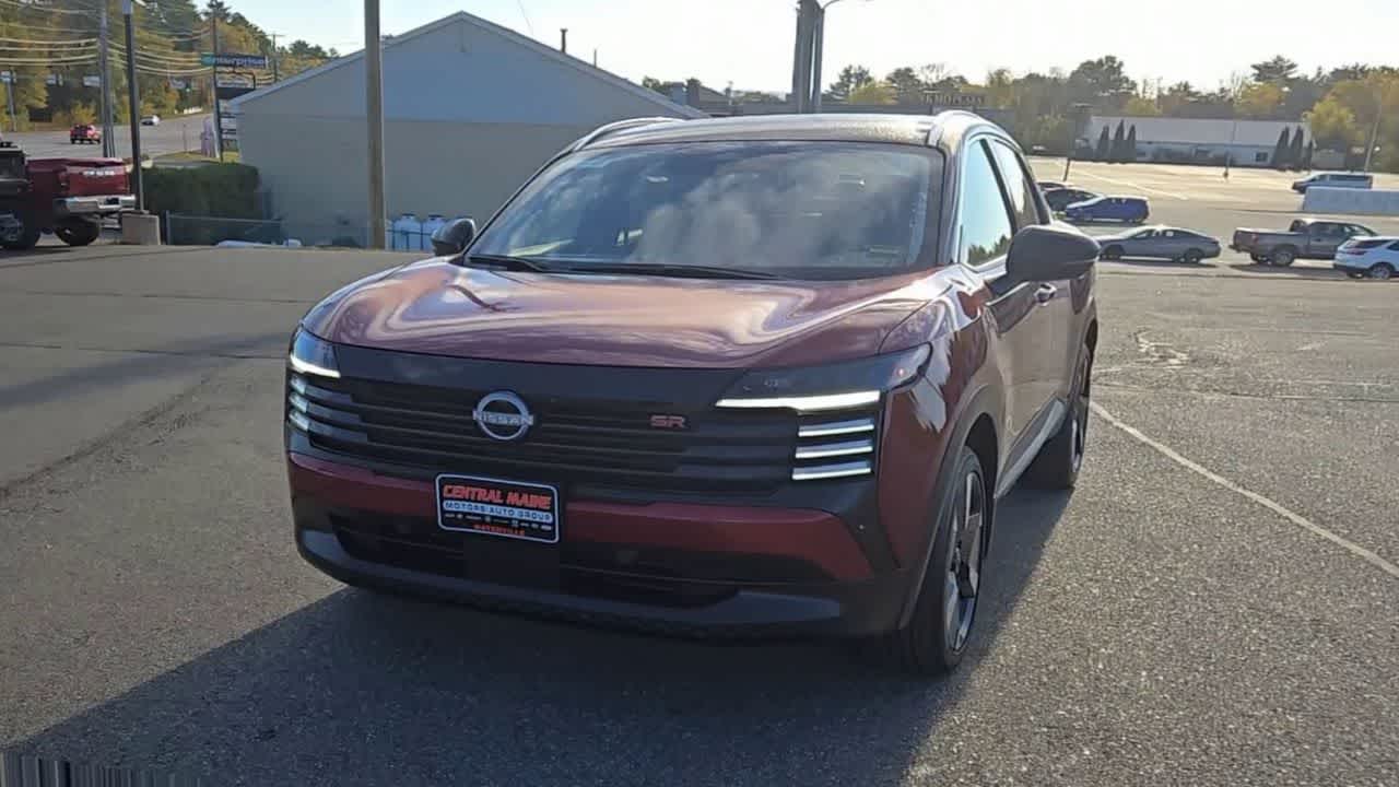 2025 Nissan Kicks SR photo 4